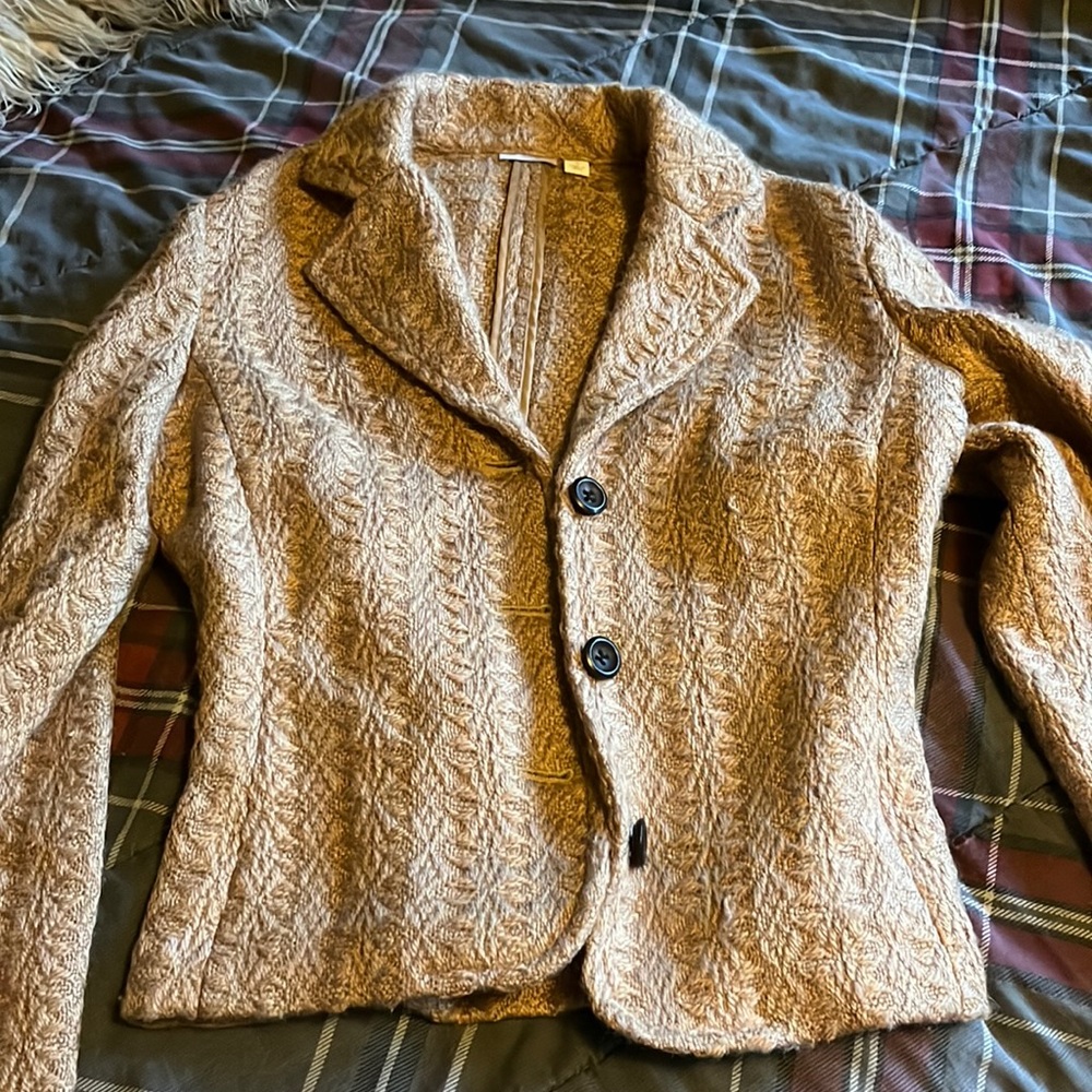 Apt 9. Blazer